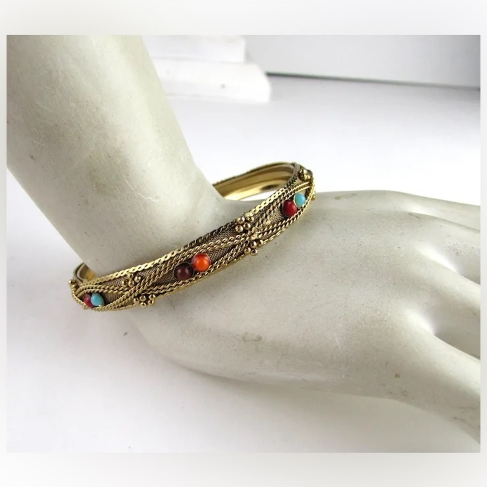 Vintage Gold Tone Filigree Bangle Bracelet w/ Multicolor Cabochon Stones